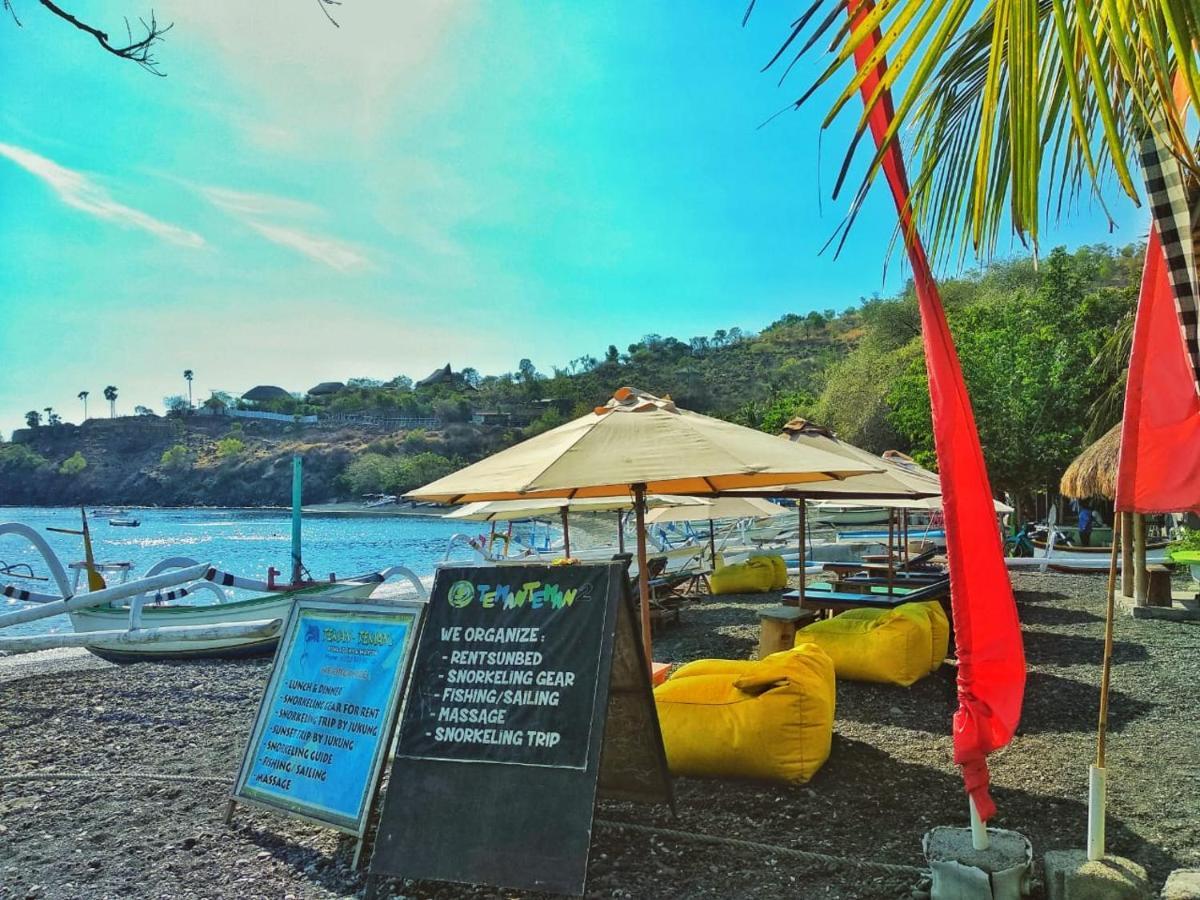 Coconut Beach Bungalows & Warung อาเม็ด ภายนอก รูปภาพ